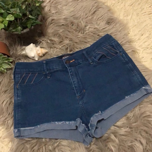 Hollister Short Short High Rise-Sz 9/29-Dark Wash-Frayed Hem-EUC - Picture 2 of 10